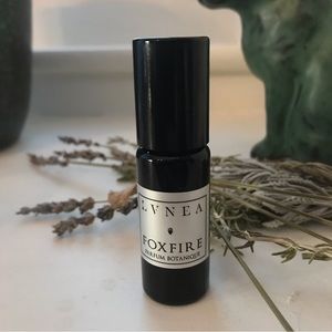 LVNEA Foxfire 10ml roll on LTD